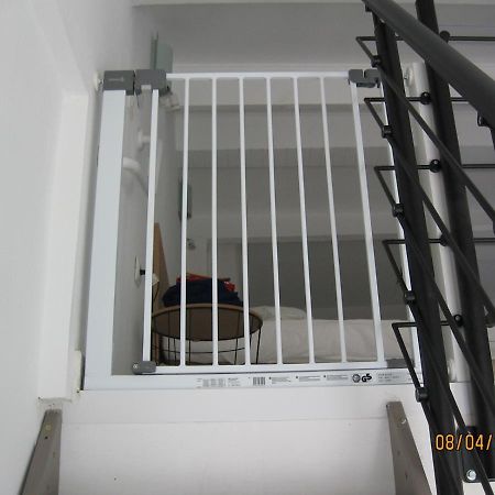 Appartement Avec Chambre En Mezzanine Rognac Exterior foto