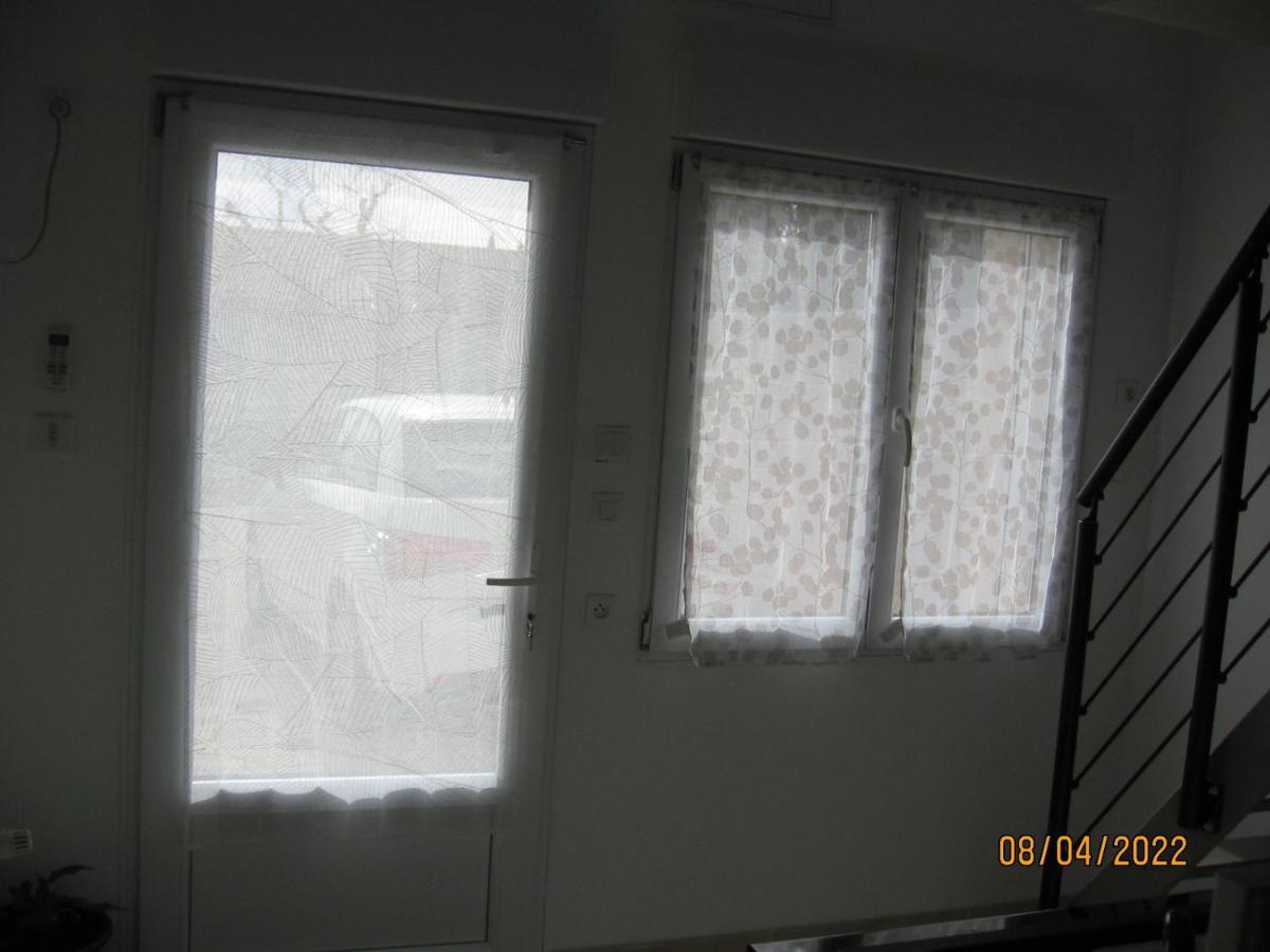 Appartement Avec Chambre En Mezzanine Rognac Exterior foto